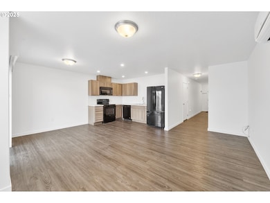 774 NE 11th St, Hermiston, OR 97838 - photo 5