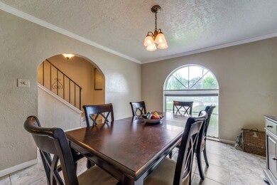 7658 Streamside Dr, Houston, TX 77088 - photo 4