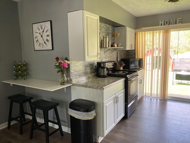 216 W Baldwin St, Blanchester, OH 45107 - photo 6