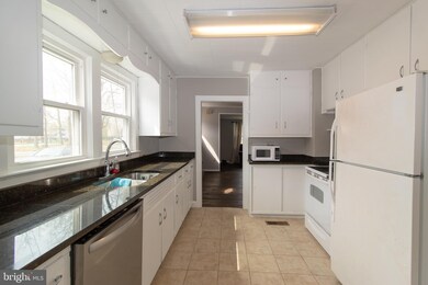 14723 Joplin Rd, Manassas, VA 20112 - photo 6