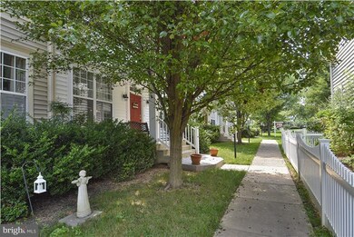 532 Gentlewood Square, Purcellville, VA 20132 - photo 2