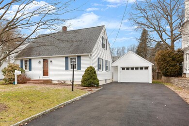 33 Thornhill Rd, Riverside, CT 06878 - photo 2