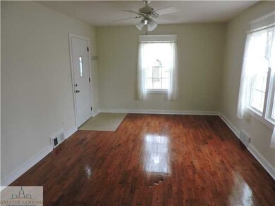 1127 Alsdorf St, Lansing, MI 48910 - photo 7