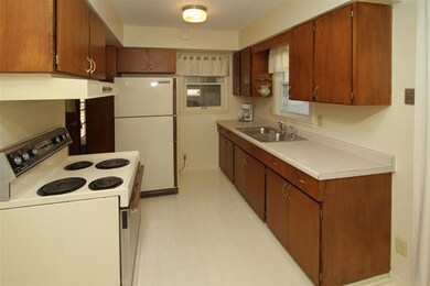 10623 Schuur St, Portage, MI 49024 - photo 2