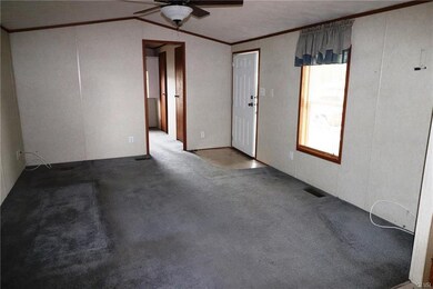 6171 Seanor Ct, Slatington, PA 18080 - photo 2