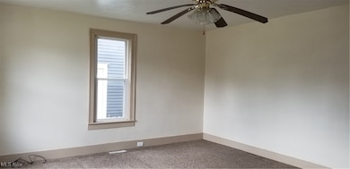 489 Columbia St, Leetonia, OH 44431 - photo 7