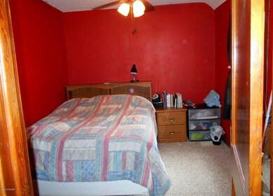 BEDROOM.1
