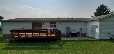 405 Nesvik St, West Union, IA 52175 - photo 2