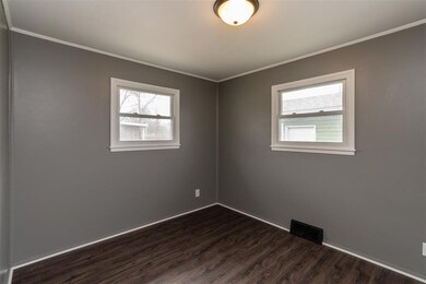 4738 Danbury St NE, Cedar Rapids, IA 52402 - photo 4