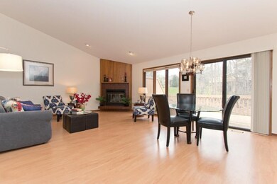 002 living room - IMG_5644