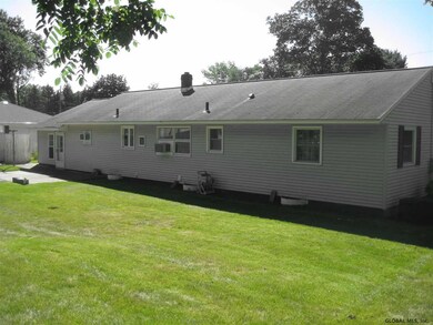 6 Timberland Dr, Albany, NY 12211 - photo 4