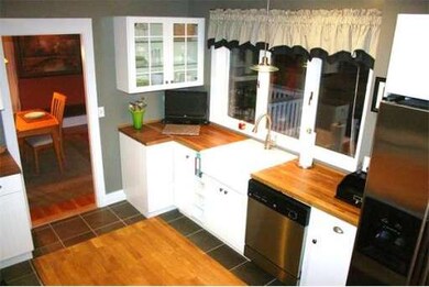 11 Whipple Cir, South Weymouth, MA 02190 - photo 6