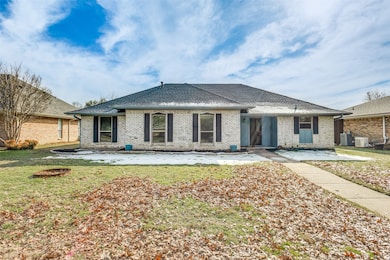 904 Pebblebrook Dr, Allen, TX 75002 - photo 2