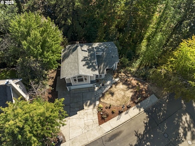 1826 E Carol Ann Dr, Newberg, OR 97132 - photo 5