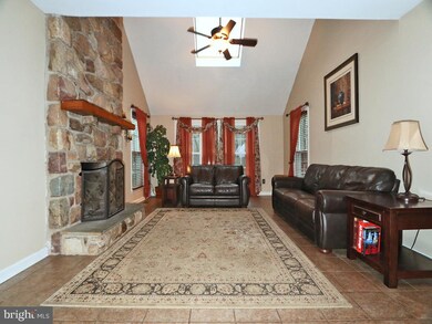 136 Devon Cir, Glenmoore, PA 19343 - photo 4