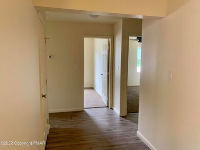 14 N 4th St, Stroudsburg, PA 18360 - photo 6