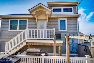 108 w amberjack way Lavallette-large-006