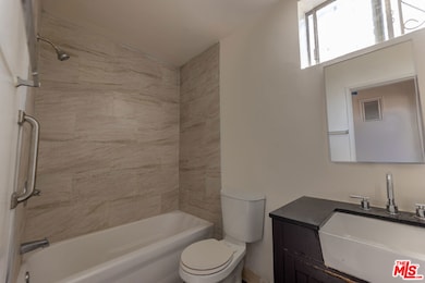 275 Lucas Ave unit 11, Los Angeles, CA 90026 - photo 7