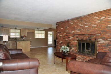 Living Room2