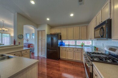 005_Kitchen