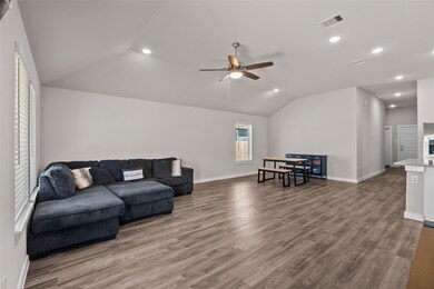 1196 Filly Creek Dr, Alvin, TX 77511 - photo 3