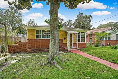 124+W+67th+St+Jacksonville-4-web-Front+o
