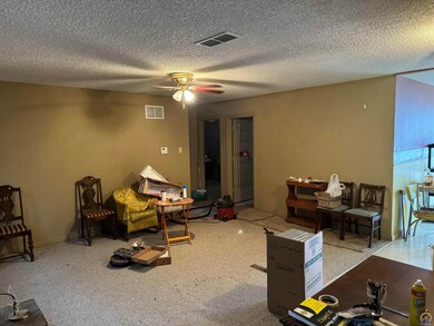 3636 SW 38th St, Topeka, KS 66610 - photo 2