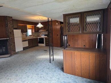 1790 Mass Ave unit 3, Lunenburg, MA 01462 - photo 4