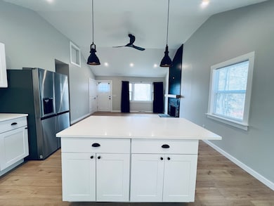 8 Rustic Rd, Ridgefield, CT 06877 - photo 3