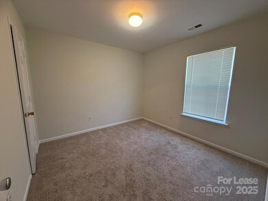 6735 Moss Lake Rd, Charlotte, NC 28214 - photo 4