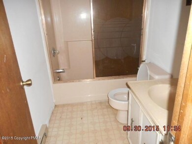 8551 Bumble Bee Way, Tobyhanna, PA 18466 - photo 7