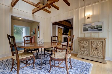 103 Bradley Pines Dr-large-006-15-70 71