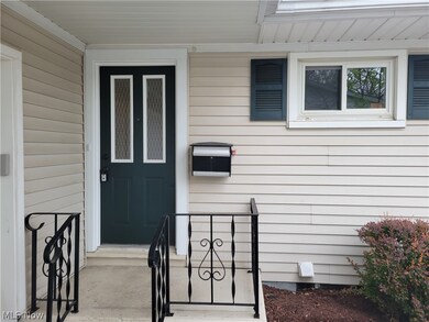 720 Plainfield Rd, Akron, OH 44312 - photo 3