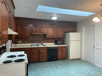 419 New Kent Rd, Blacksburg, VA 24060 - photo 5