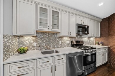 1880 Beacon St unit 6, Brookline, MA 02445 - photo 7