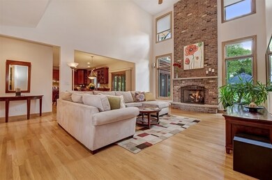 2131 Elmira Ave, Des Plaines, IL 60018 - photo 4