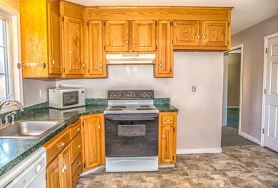 120 Cottage Rd, Enfield, CT 06082 - photo 6