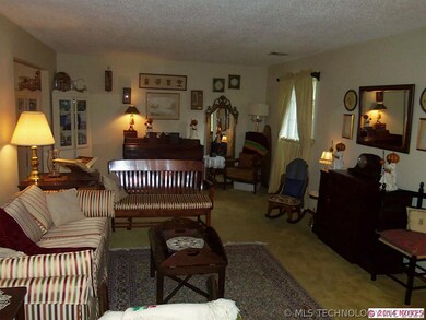 2408 Chapel Hill Rd, Bartlesville, OK 74006 - photo 3