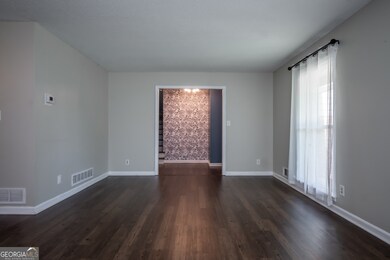 185 Fairway Cir, Athens, GA 30607 - photo 6