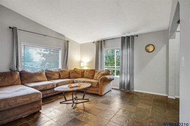 1010 Cedar Hill Ct SE, Salem, OR 97306 - photo 5