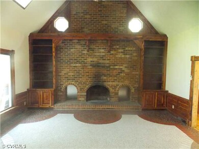 Den/Family/Great Room - Family Room