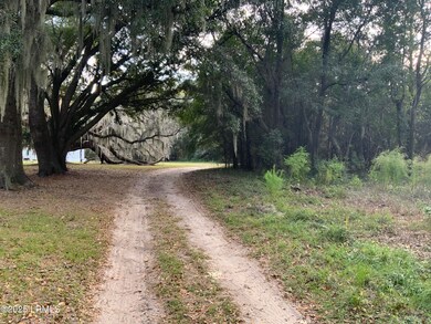 33 Pearl Harbor Dr, Seabrook, SC 29940 - photo 5