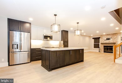 1603 Oak Spring Way, Reston, VA 20190 - photo 3