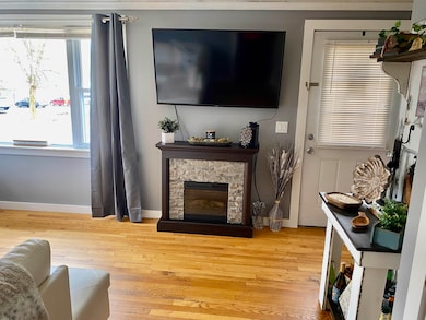 288 Elm St, Claremont, NH 03743 - photo 6