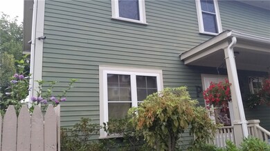 221 Early St, Providence, RI 02907 - photo 5