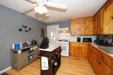 33 Amherst Dr, Center Barnstead, NH 03225 - photo 5