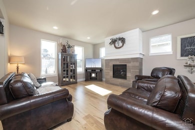 63803 Wellington St, Bend, OR 97701 - photo 5