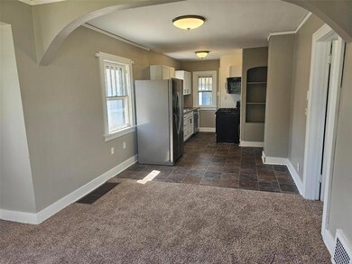 1129 C Ave NW, Cedar Rapids, IA 52405 - photo 3