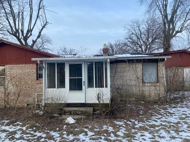 2413 W 22nd St, Anderson, IN 46016 - photo 2