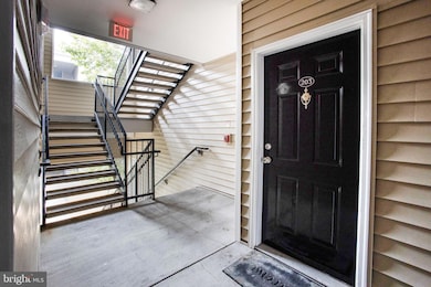 13501 Kildare Hills Terrace unit 203, Germantown, MD 20874 - photo 4